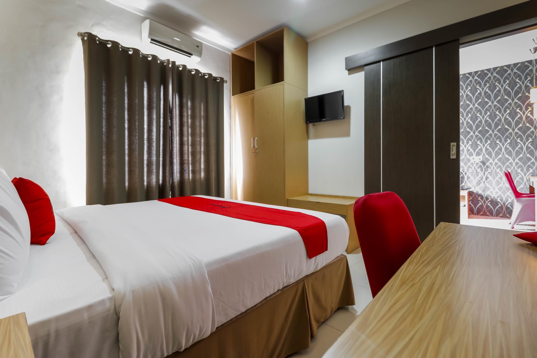 Reddoorz Plus Near Pantai Losari Makassar Dış mekan fotoğraf